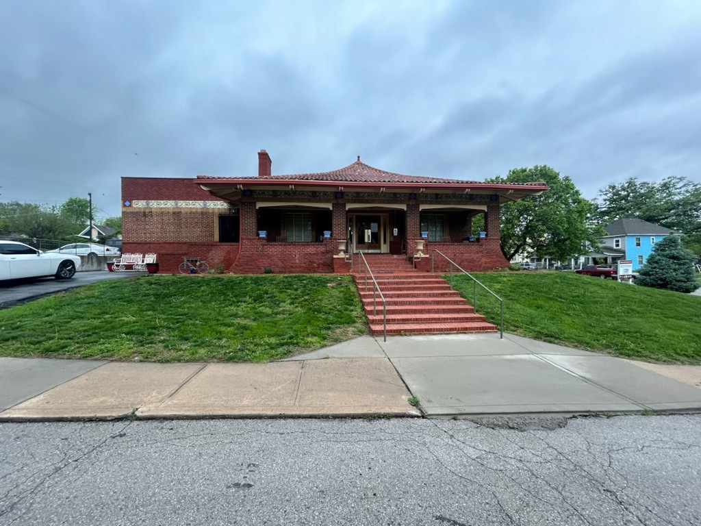 Simmons Senior Housing